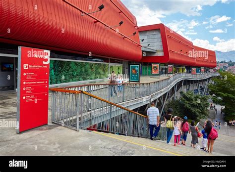  Parque Explora: Tieteellinen hauskanpito koko perheelle Medellínissä!